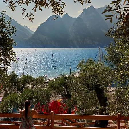 Paradiso Hotel 3*