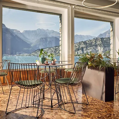 Paradiso Hotel