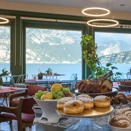 Hotel Paradiso