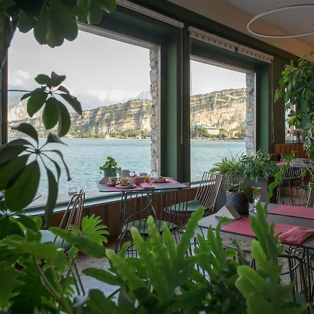 Paradiso 3* Torbole Sul Garda
