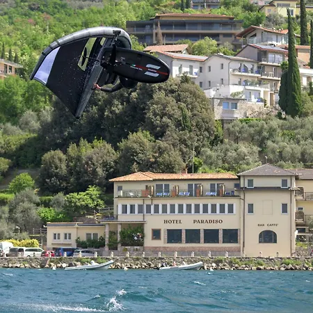 Hotell Paradiso Torbole Sul Garda